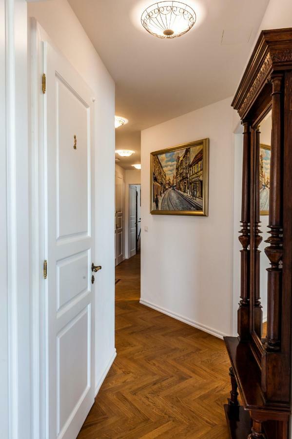 Main Square Penthouse Apartamento Zagreb Exterior foto